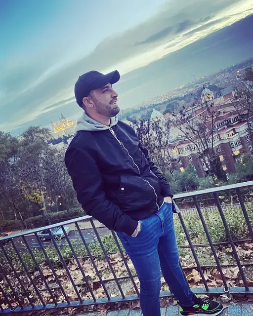 Pistolero822 OnlyFans creator with a vibrant personality.