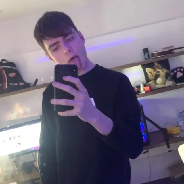 Platotasty OnlyFans creator with engaging content
