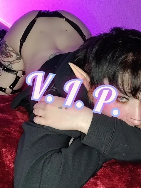 VIP OnlyFans creator with black hair