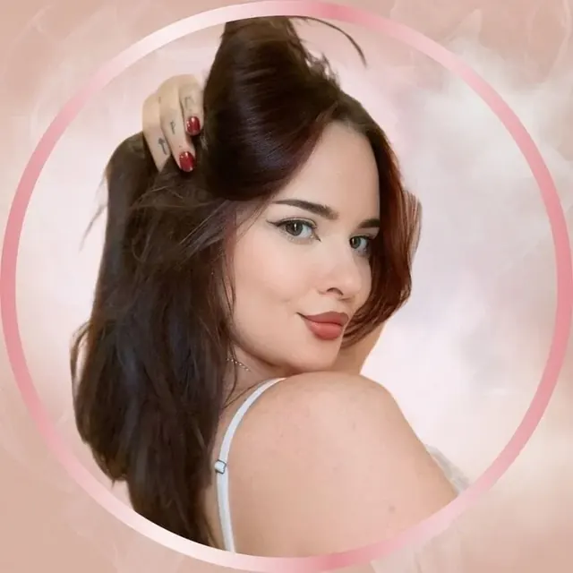 Polly OnlyFans creator with a charming personality.