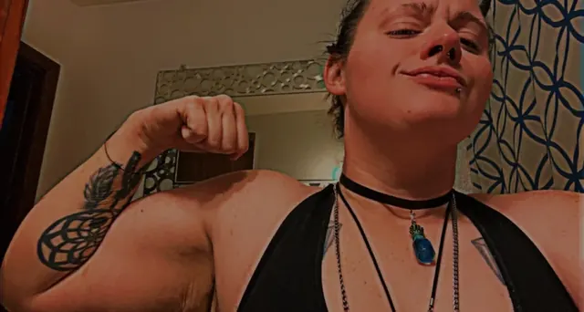 Tenacious Dee OnlyFans tattooed creator
