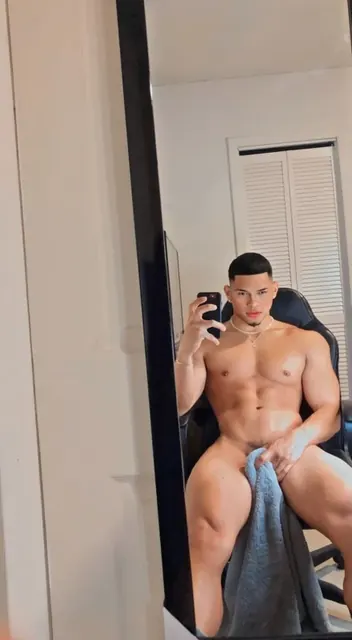 Princeaesthetics OnlyFans athletic creator