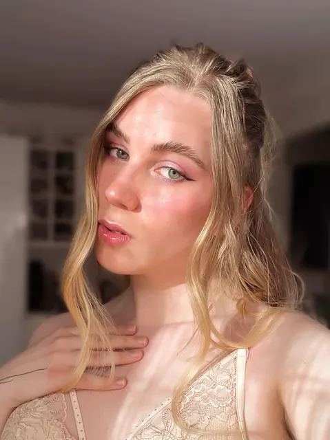 Qtee Foxx OnlyFans Swedish trans creator
