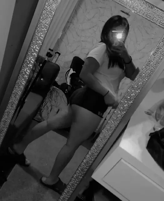 Jeyrakels OnlyFans creator with fiery content
