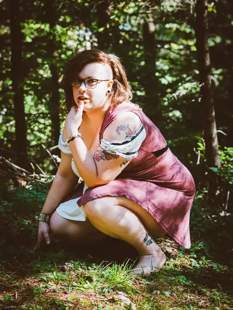 Red Poison OnlyFans creator with exciting adult content