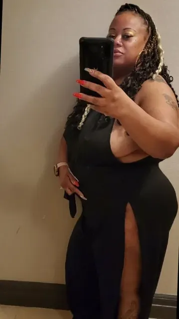 Reddbone325 OnlyFans creator with a vibrant personality