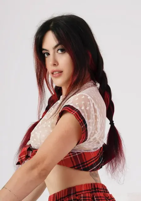 🍒 RED JINX OnlyFans creator with exclusive content