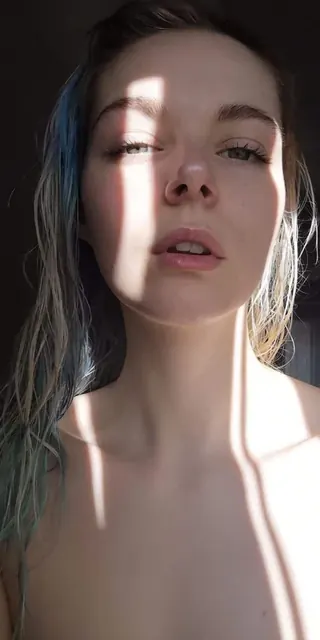 Redlittlefox98 OnlyFans petite British creator