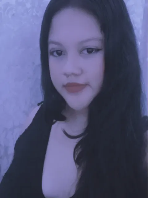 Princesa Lía OnlyFans Brunette
