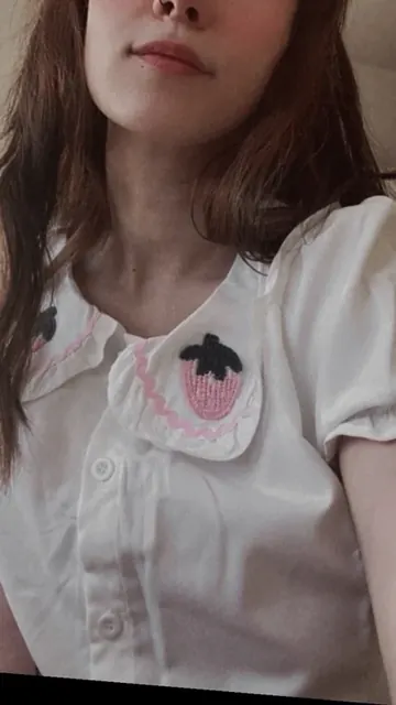 Rena on OnlyFans with exclusive content