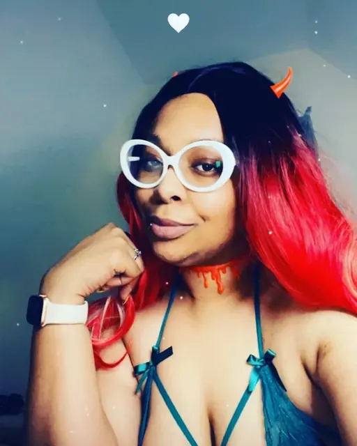 FREE🌚CHUBBY EBONY🌚TOP 37% OnlyFans creator with playful content.