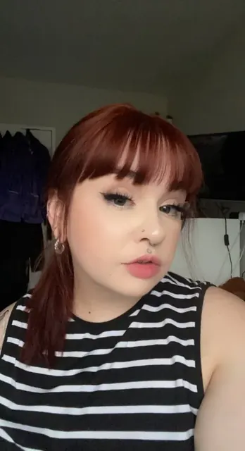 Liv OnlyFans Redhead Creator
