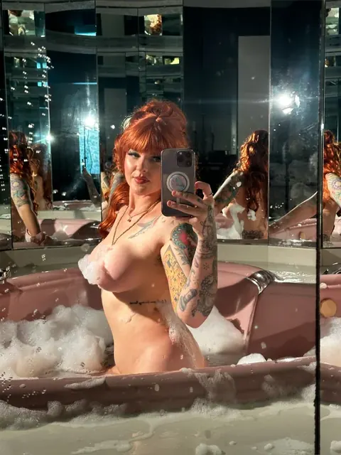 Rosa Magnolia OnlyFans profile picture - Artistic creator