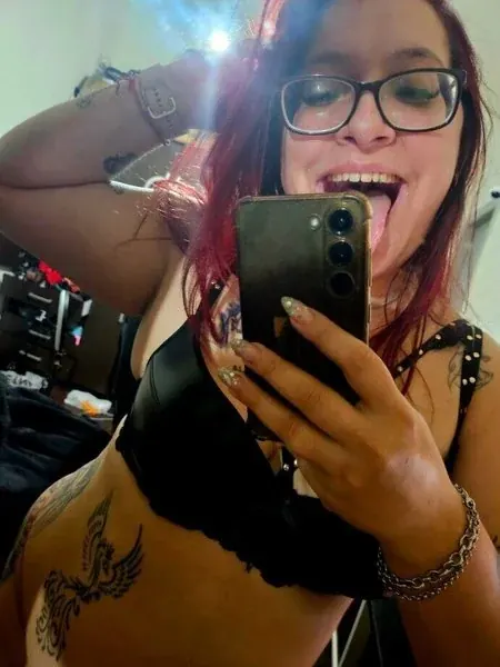 rotunena2 OnlyFans creator with a sweet face