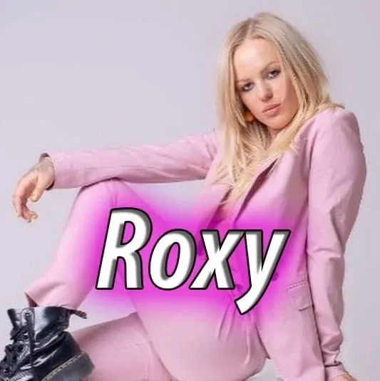 Roxy Rogue FREE OnlyFans glamorous blonde