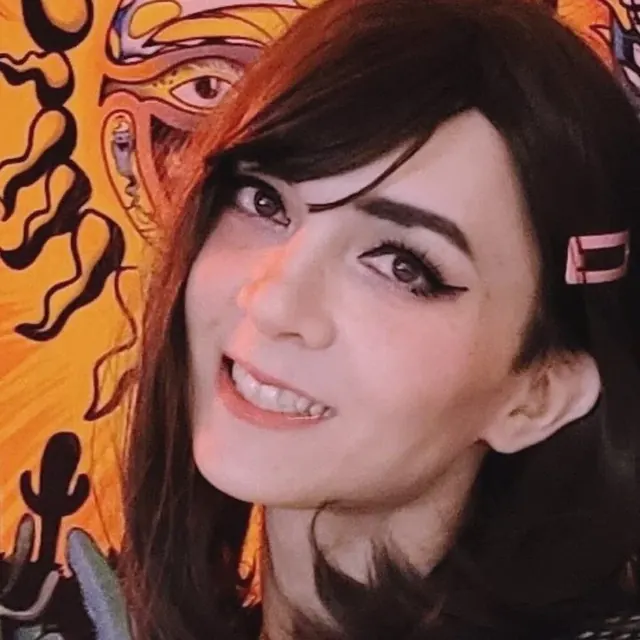 Rrfox OnlyFans Brunette Creator