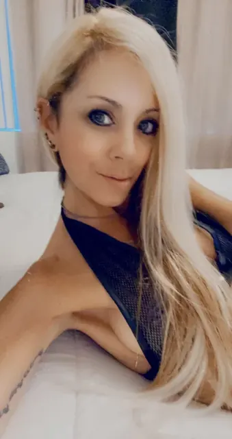 Ryler OnlyFans petite skater girl