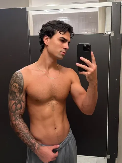 Samir Spicy OnlyFans Creator with exclusive content