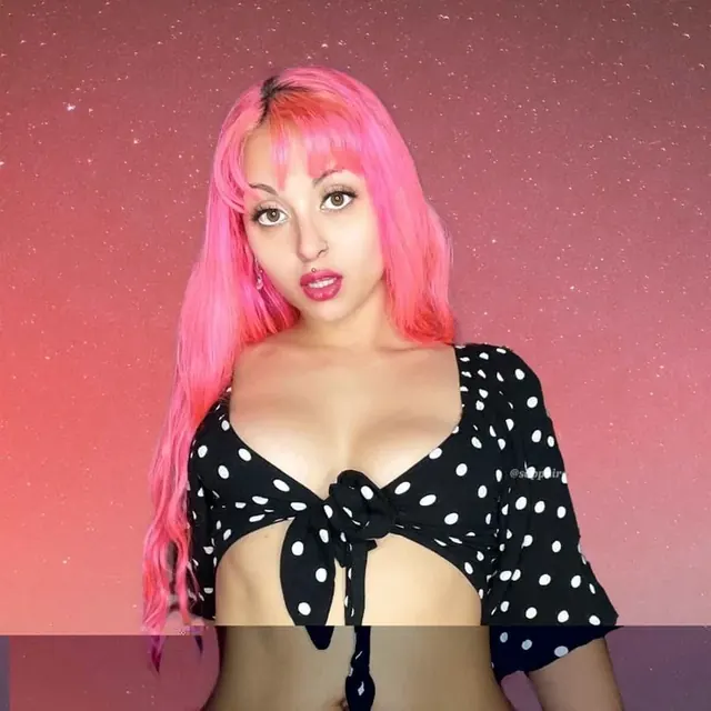 Sapphireswann OnlyFans red hair beauty