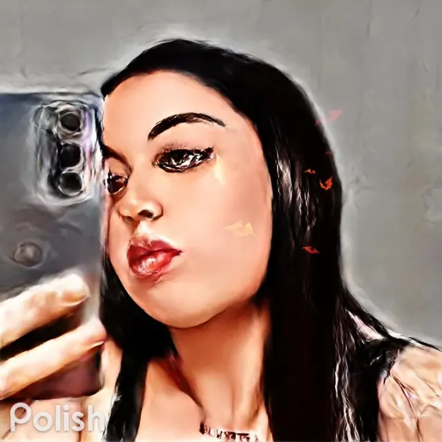 Sara_bonat OnlyFans creator with brunette hair