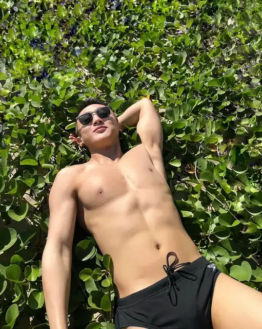 Saraninonlyfans OnlyFans creator with exclusive content