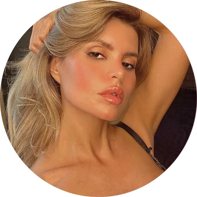 Sasha Lee DIRTY BABY OnlyFans glam model