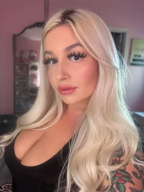 quinn VIP OnlyFans creator with engaging content