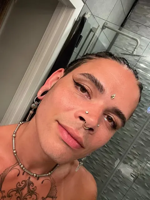 Setmeonfyre OnlyFans tattooed alternative creator