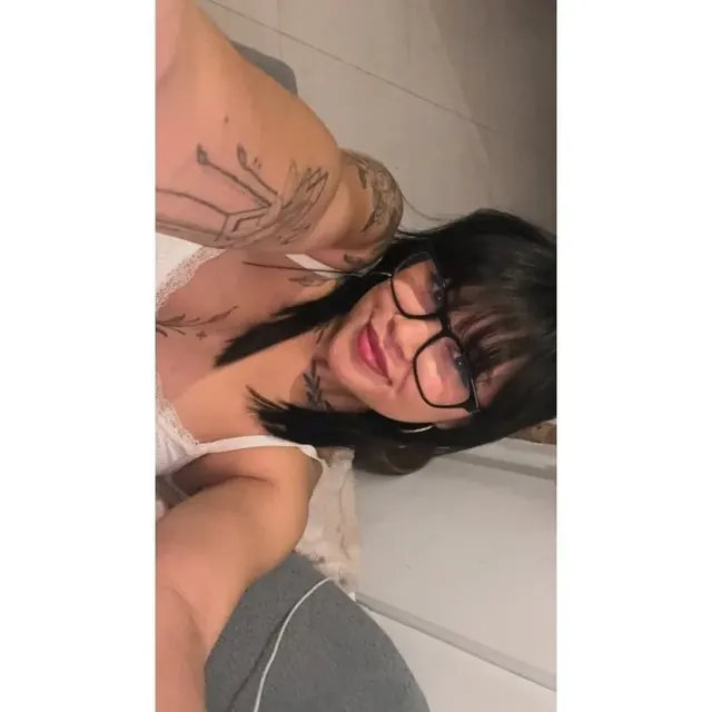 shairabunny OnlyFans creator with soft energy