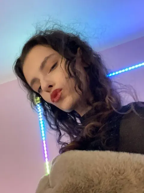 Nestix OnlyFans gentle and modest creator