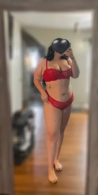 Shea on OnlyFans kink-friendly creator