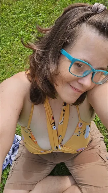Sally OnlyFans trans creator with a transformation story.