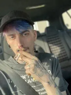 Sandwich 🥪 OnlyFans tattooed male creator
