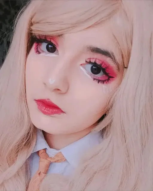 Sky OnlyFans cosplayer