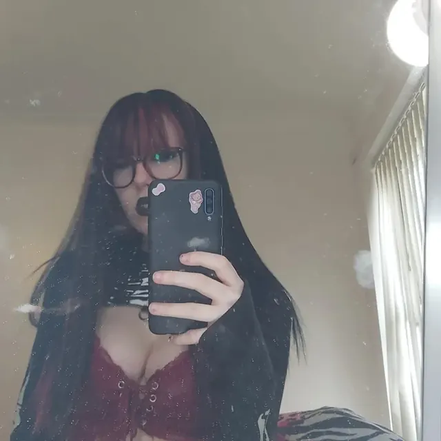 Ivy on OnlyFans goth and lingerie content