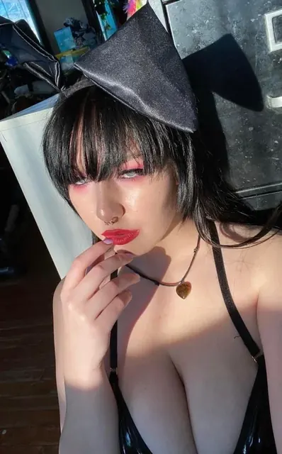 Angel on OnlyFans solo content creator
