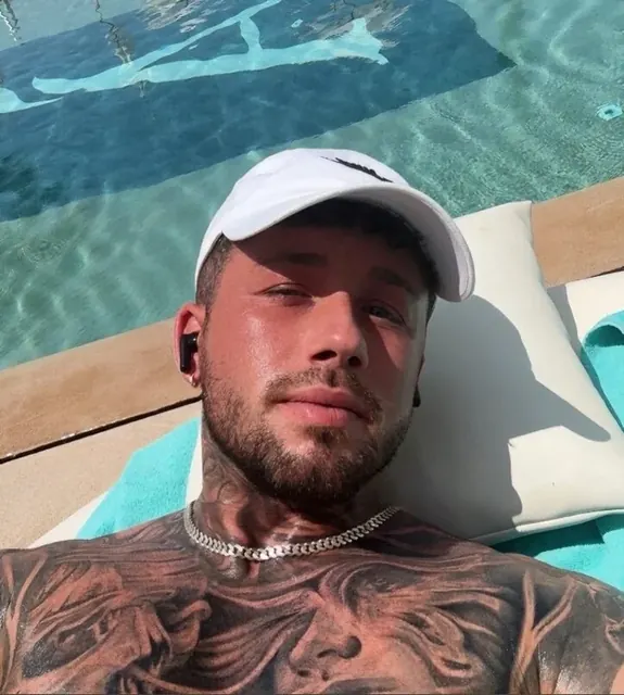 SMALL BUT BIGGG OnlyFans creator with adventurous content.