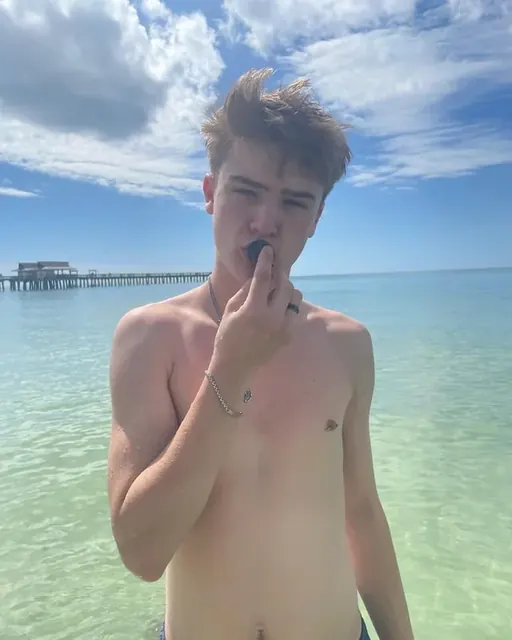 Smoothtwinkboyy OnlyFans Slim Male Creator
