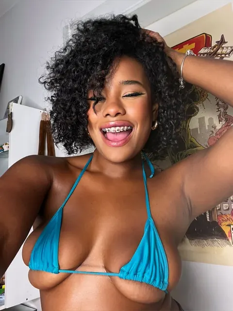 Sophia Lins OnlyFans Curvy Creator