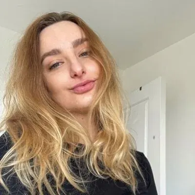 Sophiacleopatra OnlyFans blonde creator