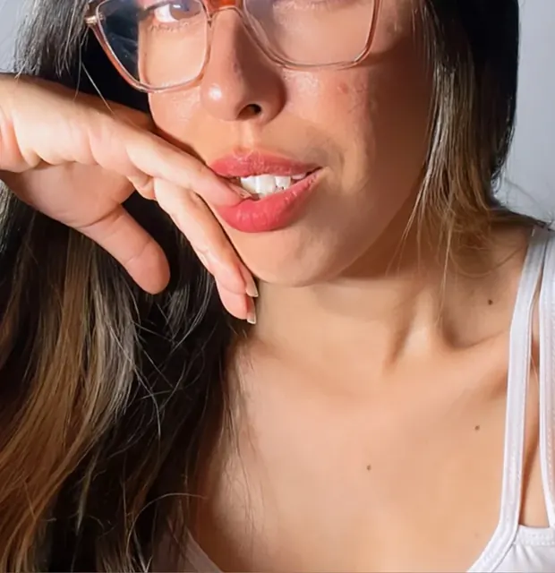 Sophie LeBlanc OnlyFans Teacher and Nerdy Creator