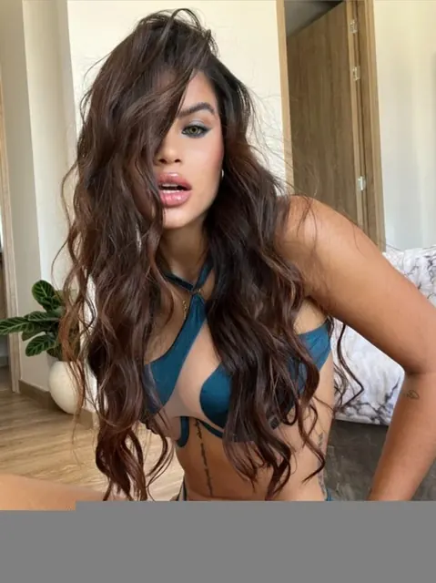 Aleja on OnlyFans fit Latina creator
