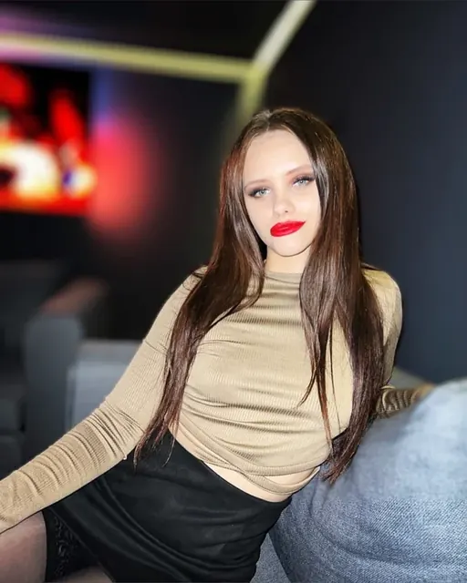 Elena OnlyFans lovely girl