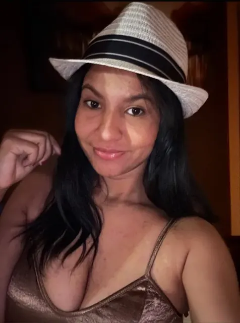 Staehlekarine OnlyFans with black hair