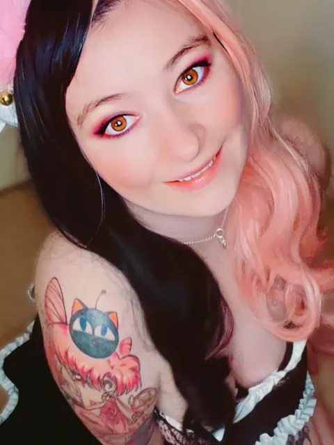 Strawberrydreamcloud OnlyFans tatted alt girl