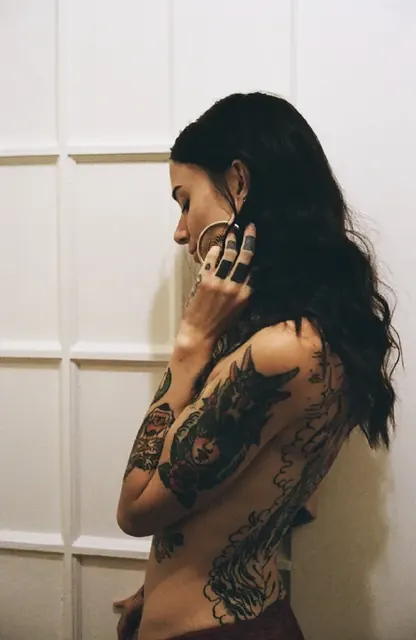 alaska OnlyFans creator with exclusive content