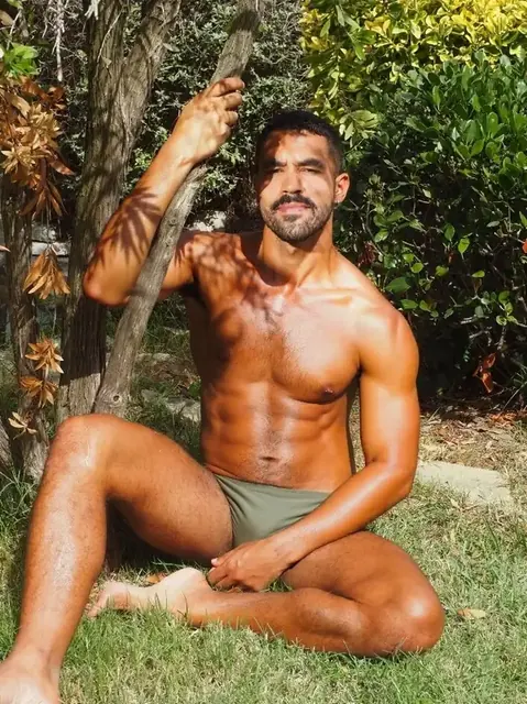 Sunnymike OnlyFans profile with exclusive content