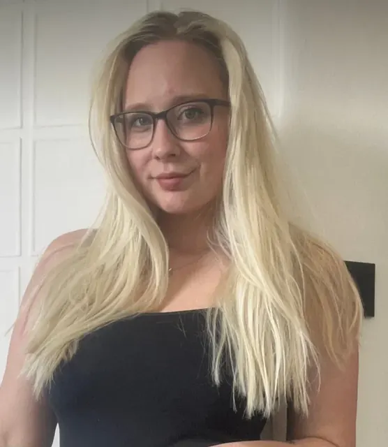 Sunny Jane OnlyFans exclusive content creator