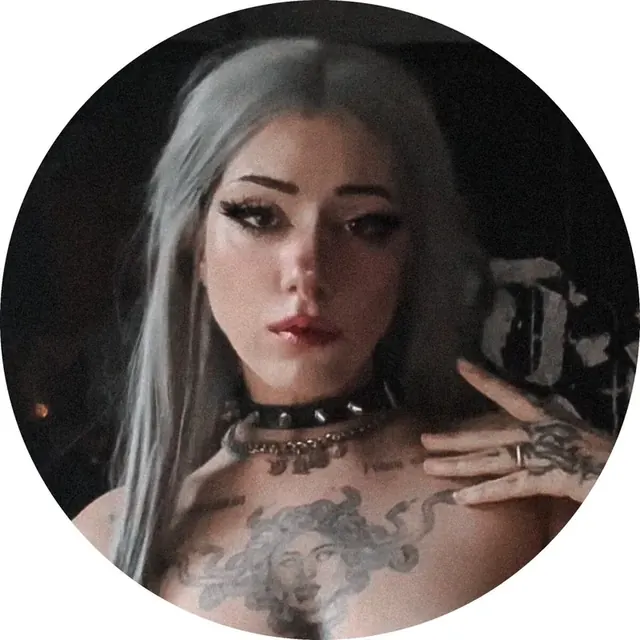 Supreme Lilith OnlyFans creator with artistic photos