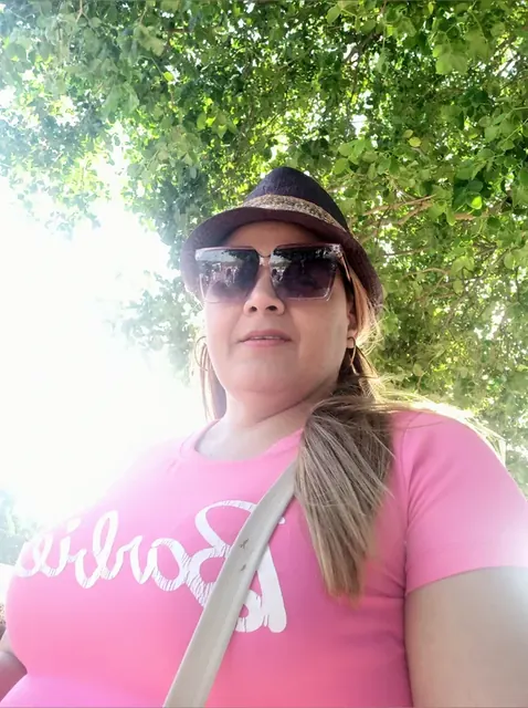 Azucena OnlyFans creator with exclusive content